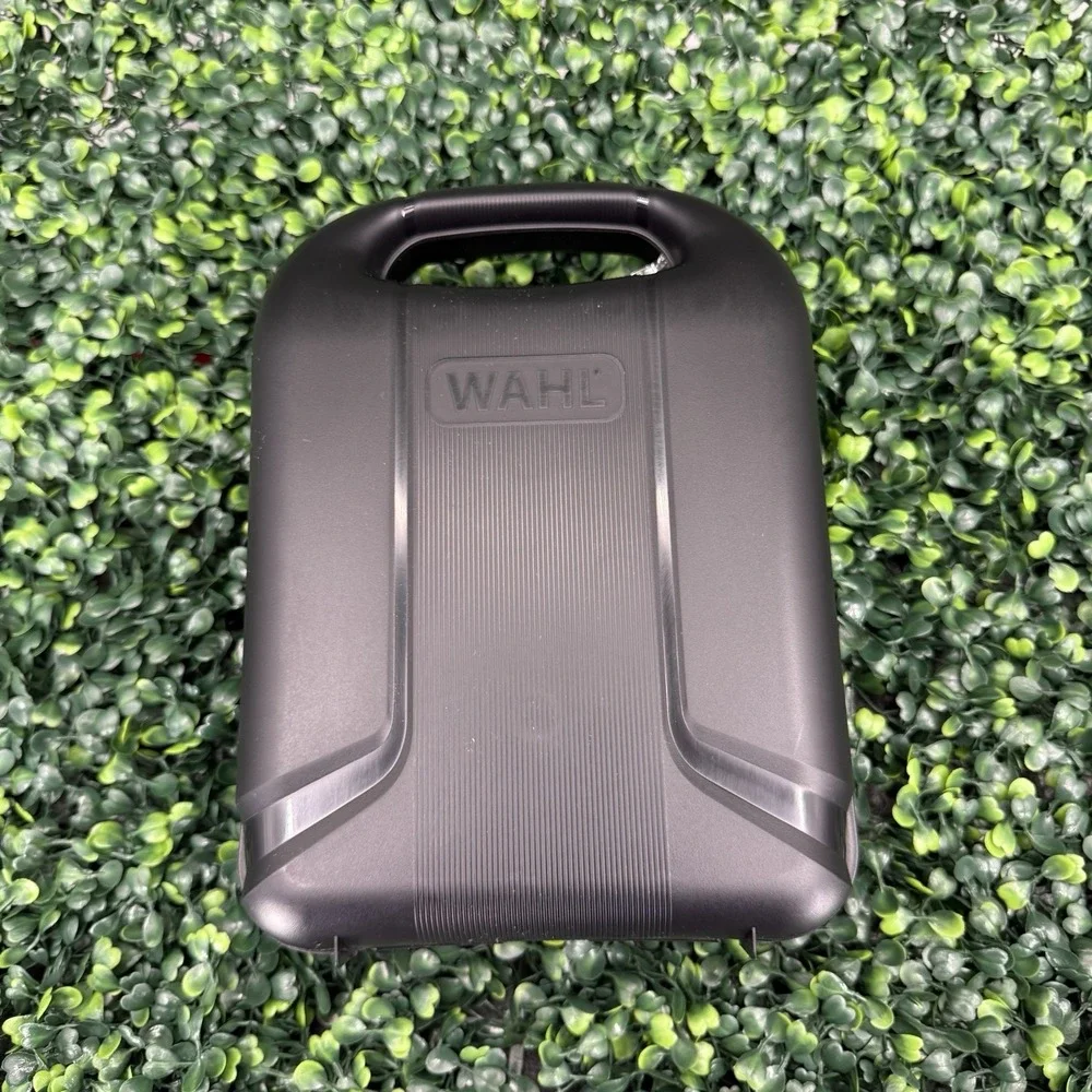 Wahl Corded Clipper Color Pro Complete‎ Hair Cutting Kit Hard Case 79300-1001M